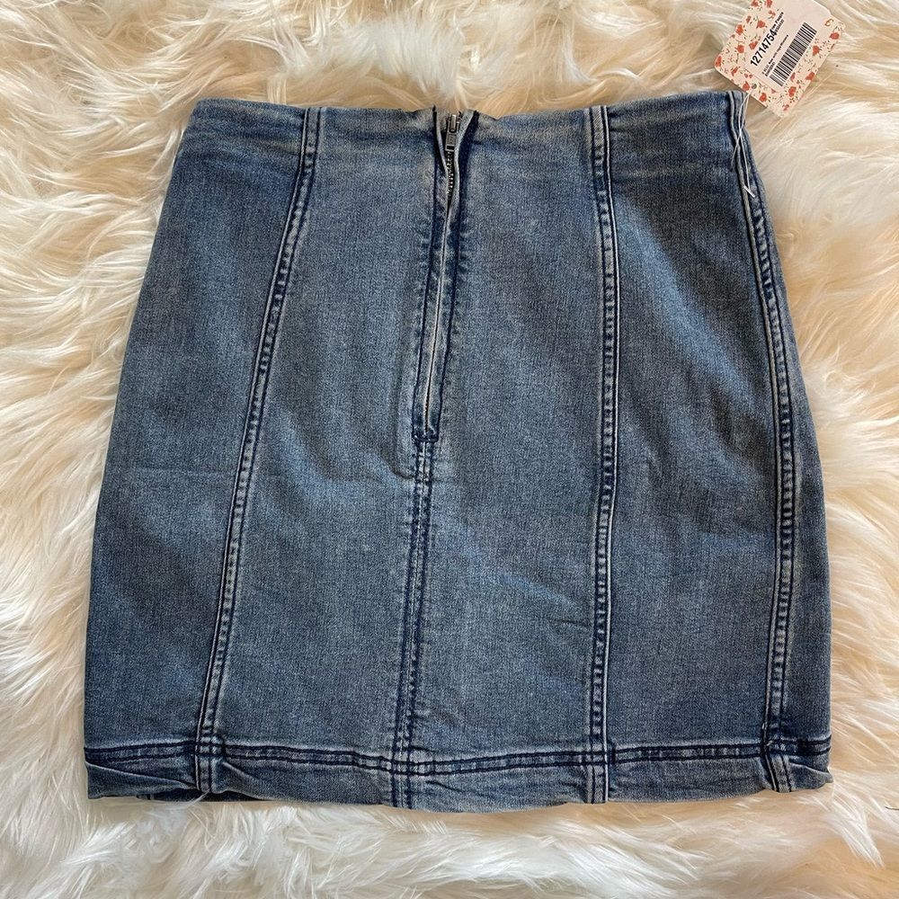 Free People Modern Femme Denim Mini Skirt in Faded Indigo | SZ 4 - Picture 11 of 14